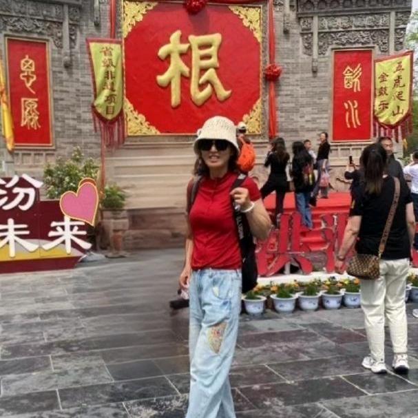 🇨🇳 玲玲