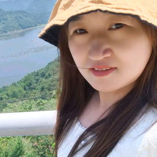 薇薇🌸🌸🌸🌸