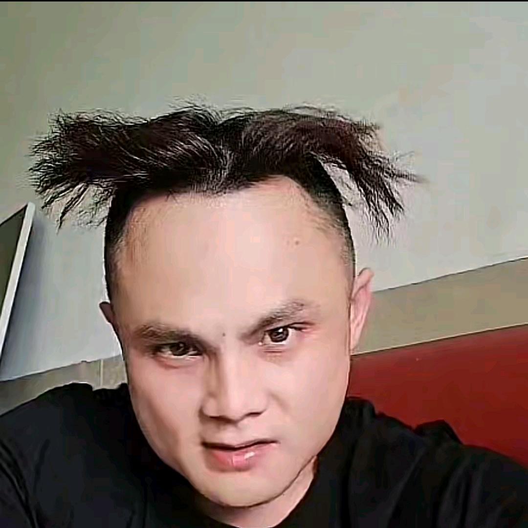 赚钱开黄钻偷看她的QQ空间