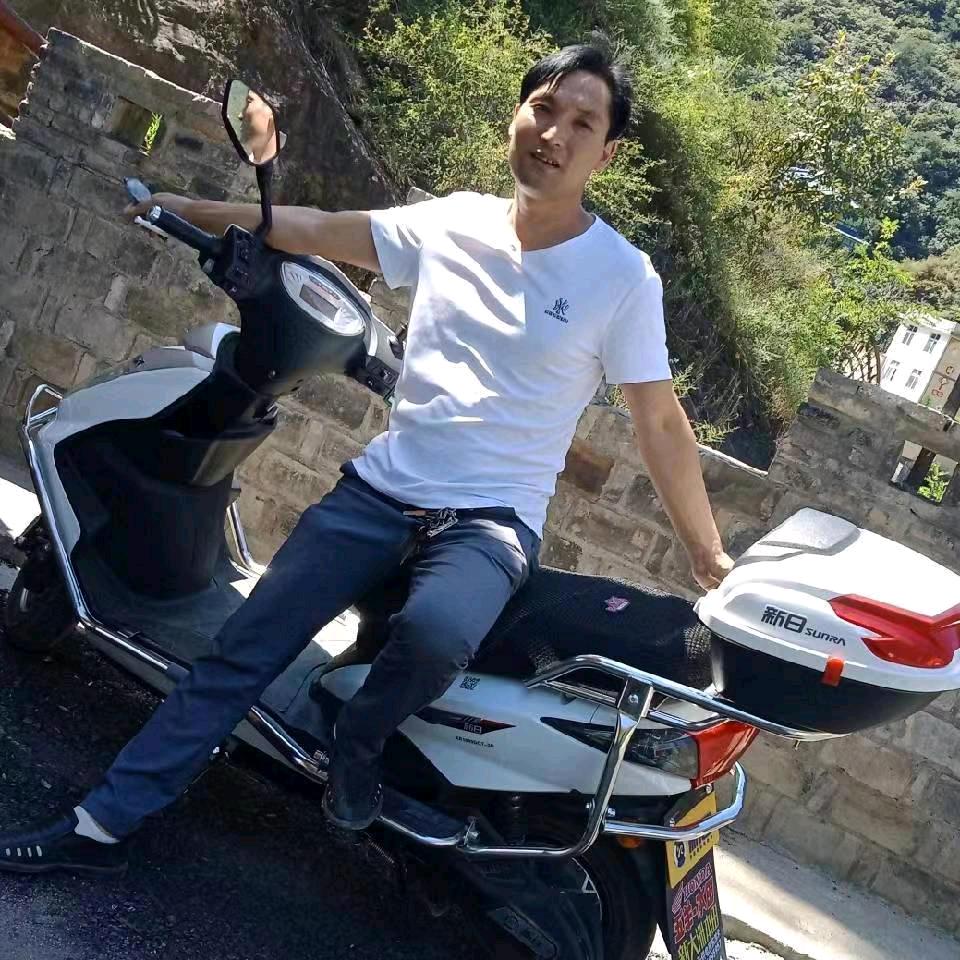 人怕无情心❤️怕伤💖🌚᭄