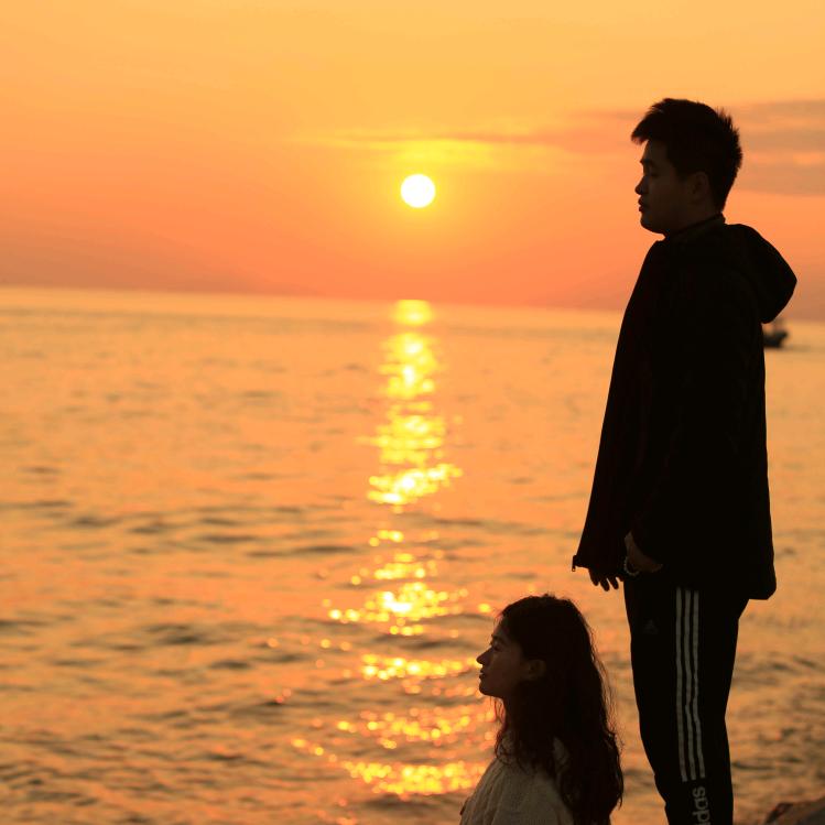 先看小潘的私信再刷