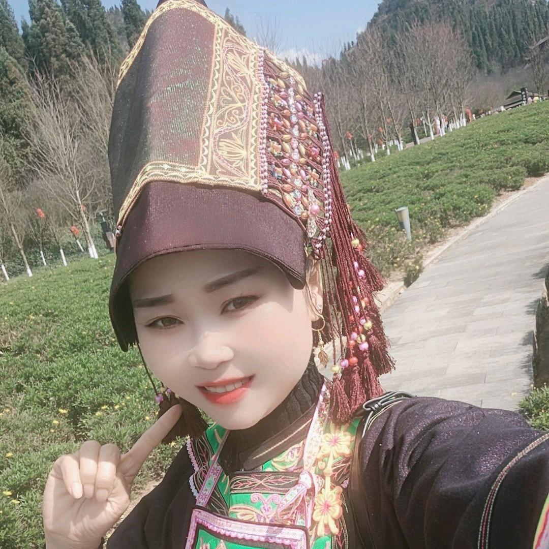 韦姐，拒绝私聊。