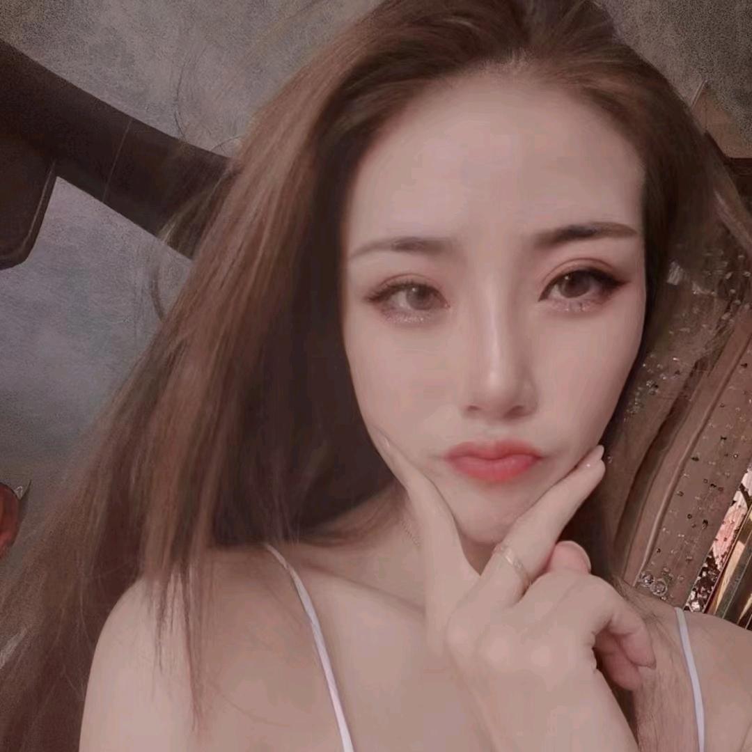 🍑      人间水蜜桃