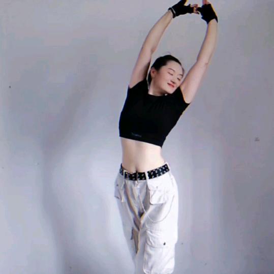 阿琴爱跳舞💃