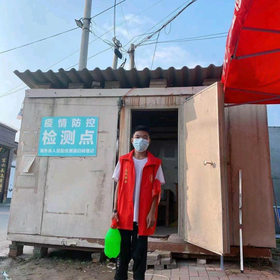 小屁孩🇨🇳🇨🇳（森）