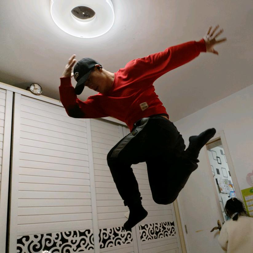 木严随笑