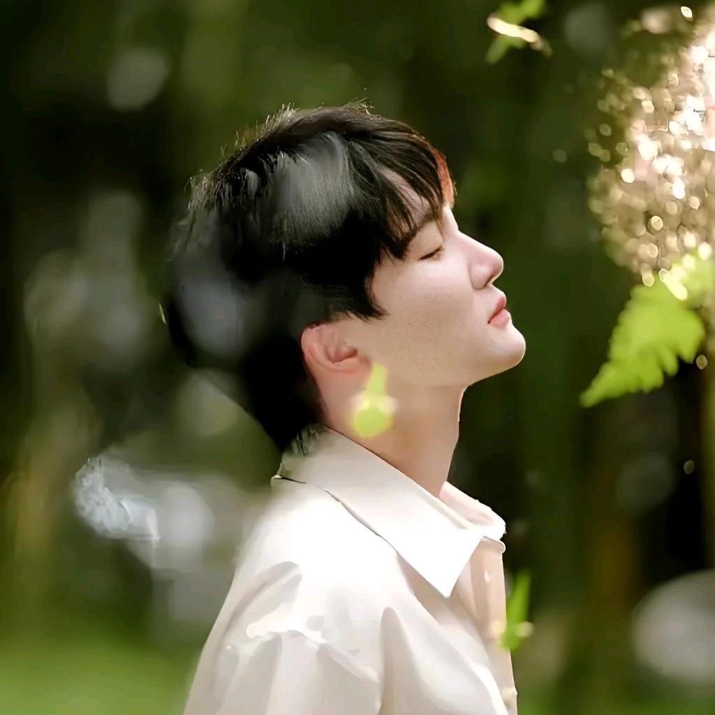 深信不变（周深Charlie）