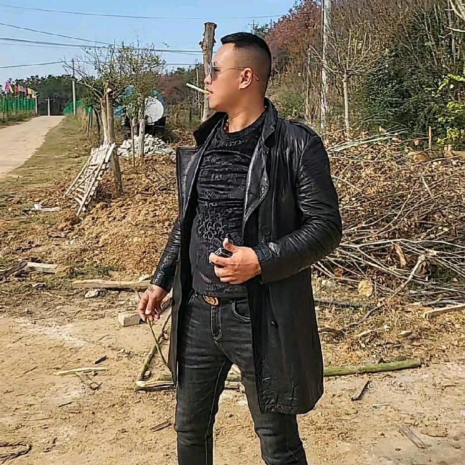 强  哥