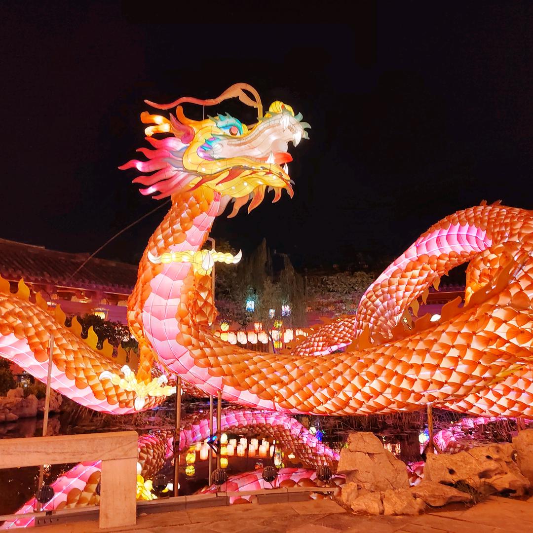 二手挖机源头发货，黎显朝