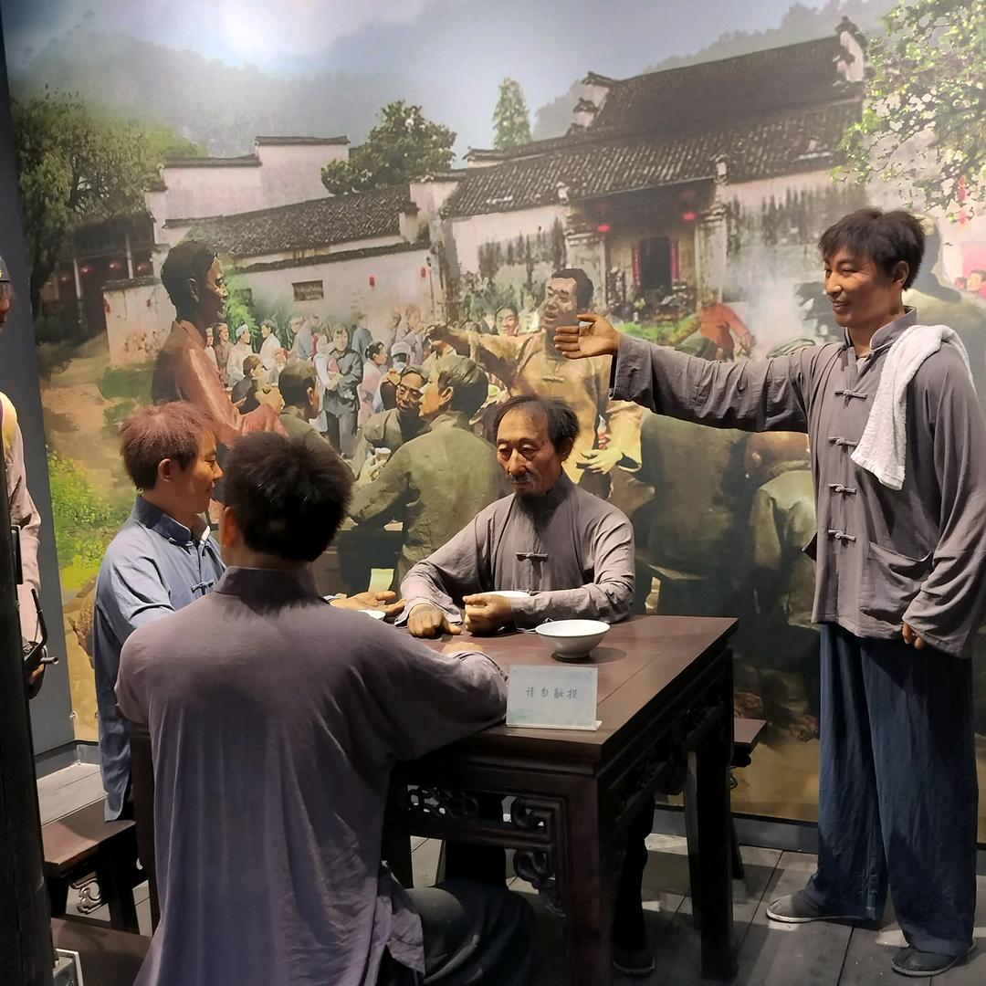 不相信任何人