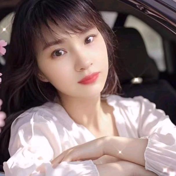 英子💕