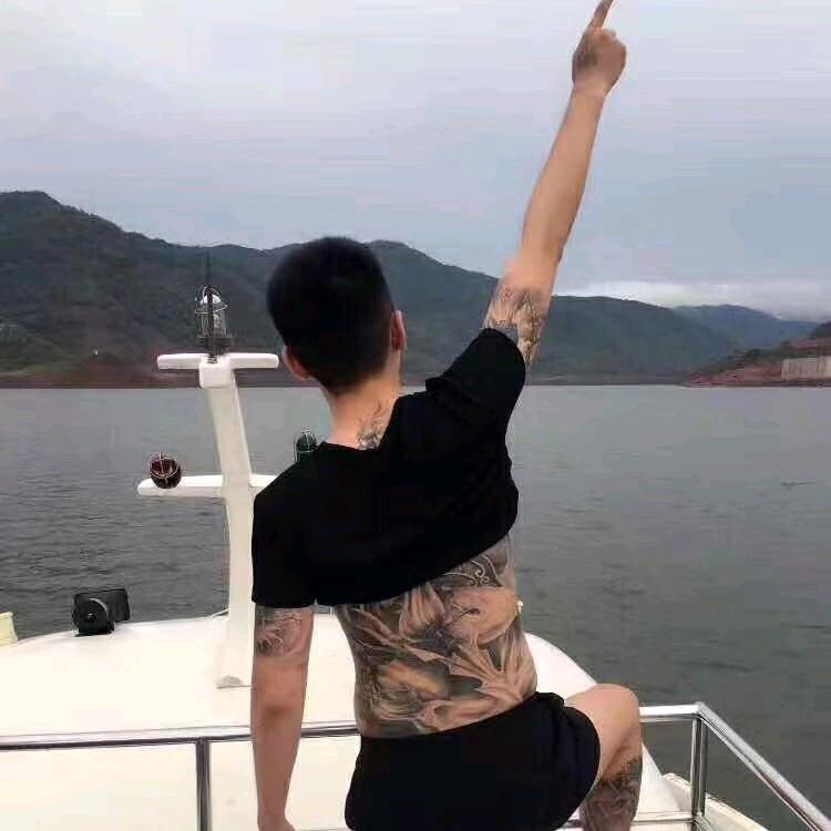 @小虎头🐯