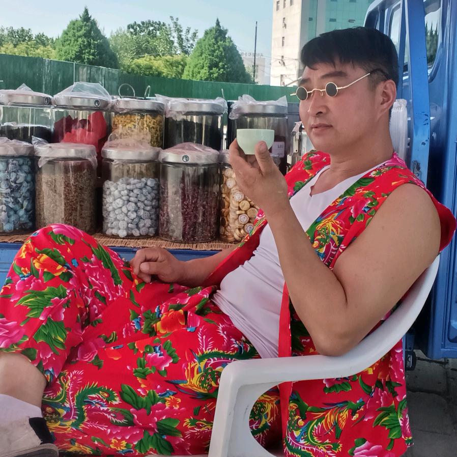 山西搞笑周鹏_丹生