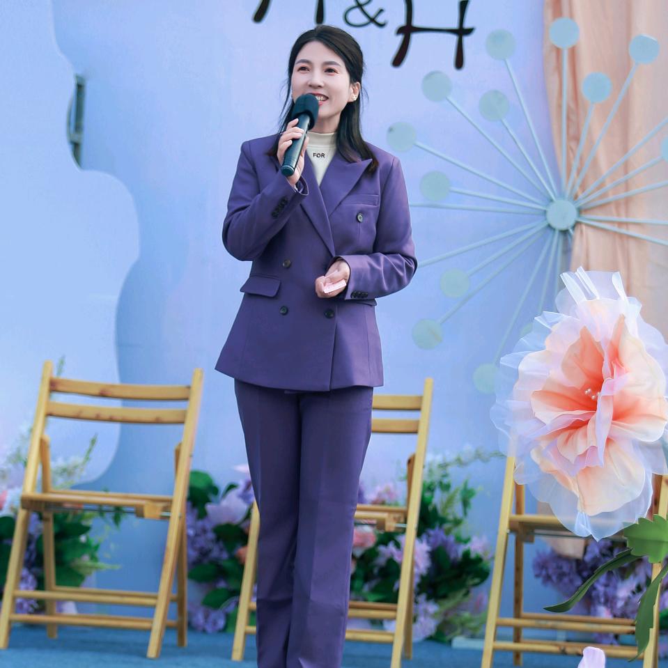 婚礼主持文娟