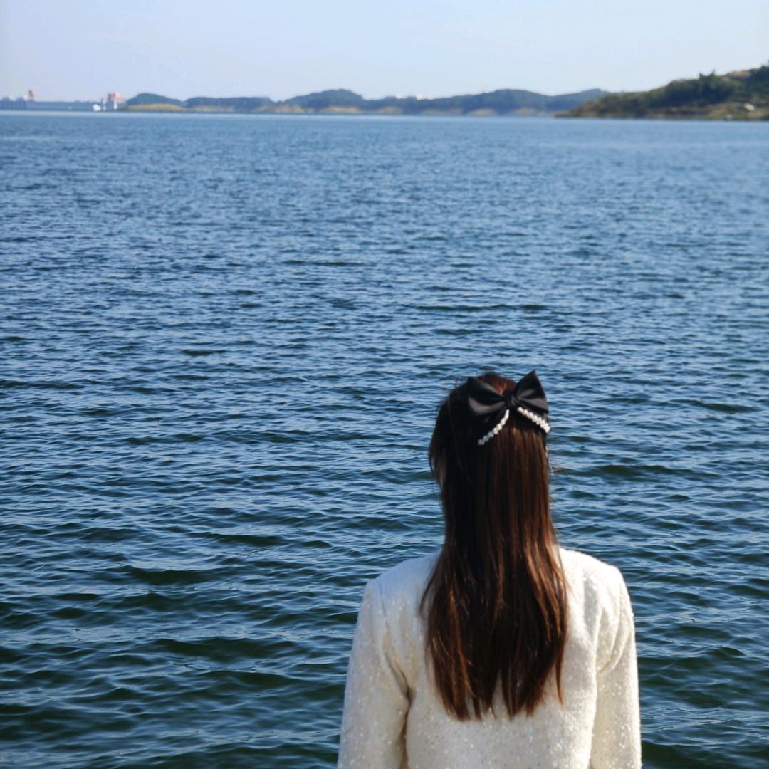 山里有个房（甜甜）