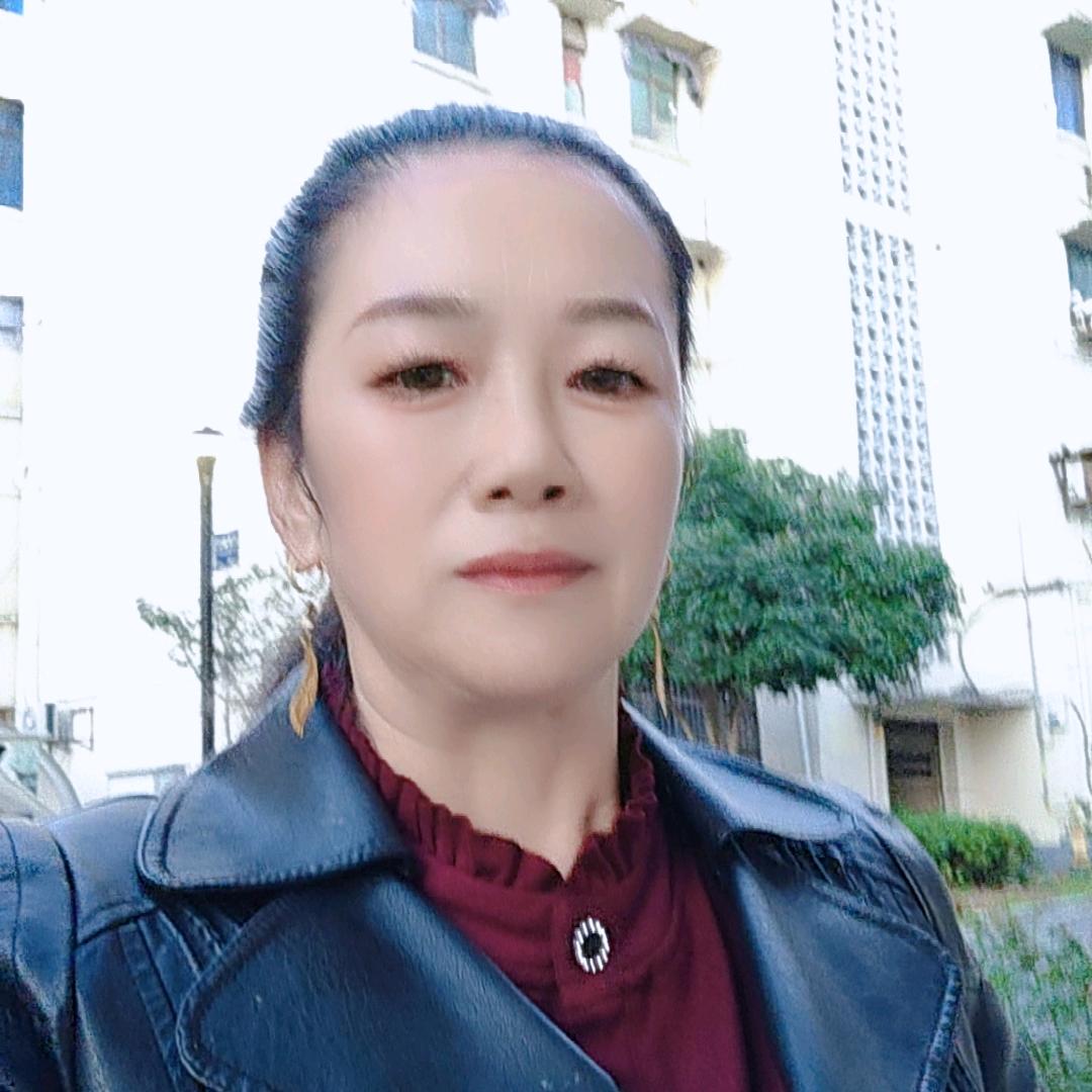何姐