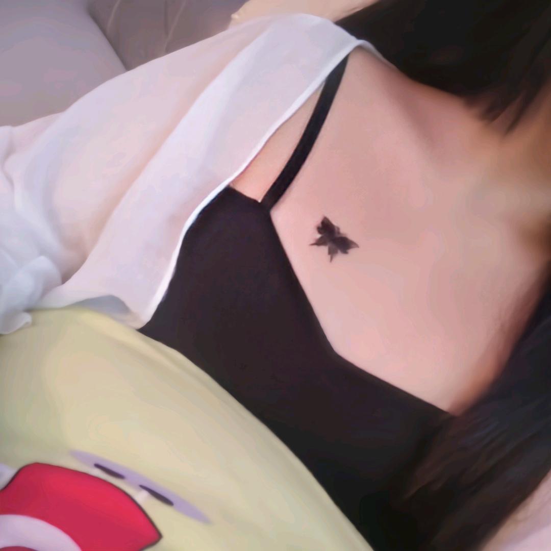 一腚坐断男友鼻梁骨