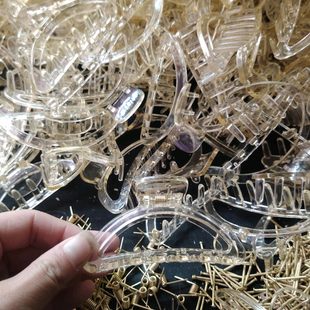 陈圆圆上弹簧大量接单中