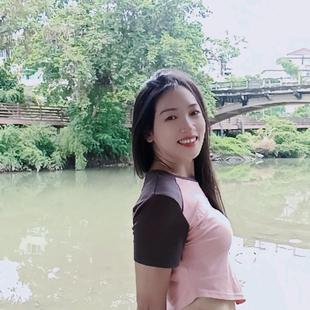 丽丽🎤（努力前行）