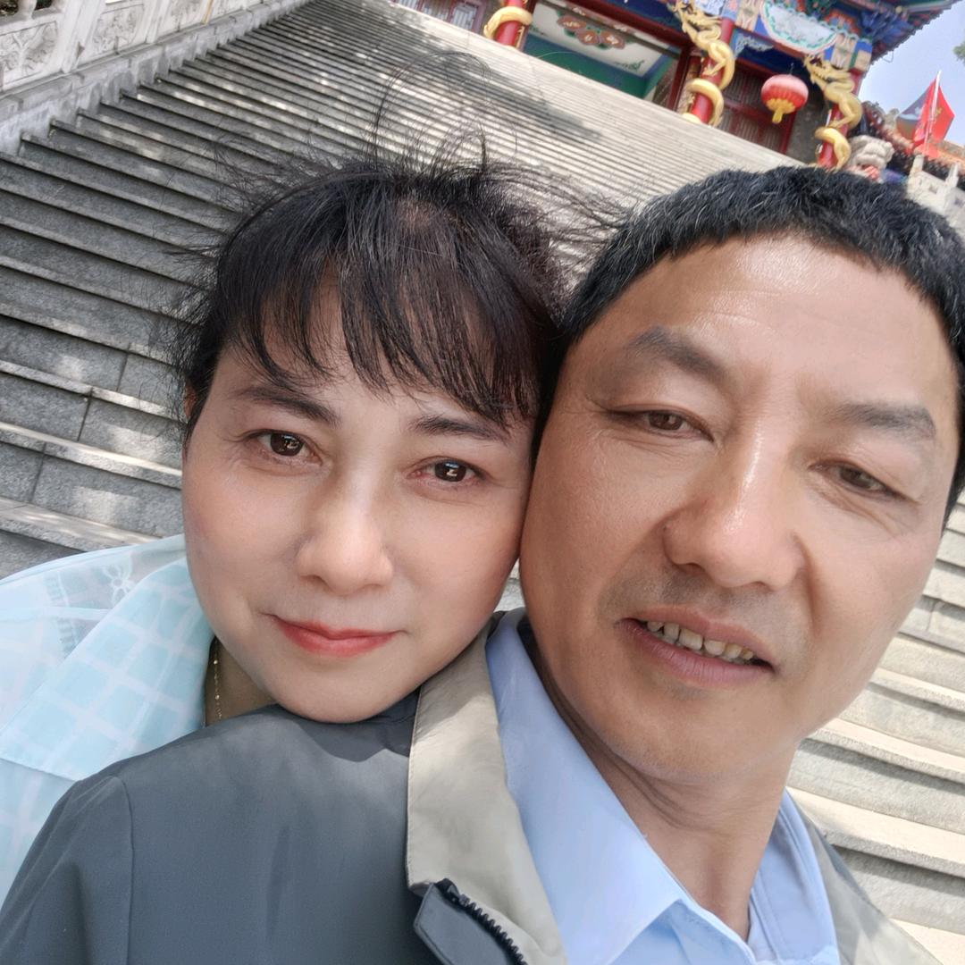 夏天何叶，