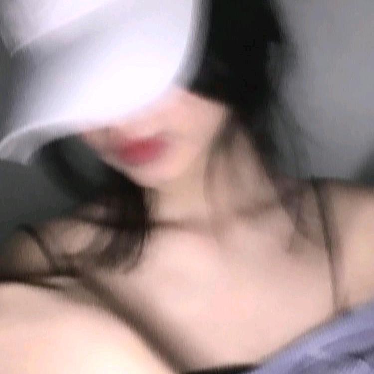 ♛𝒬𝓊ℯℯ𝓃♛