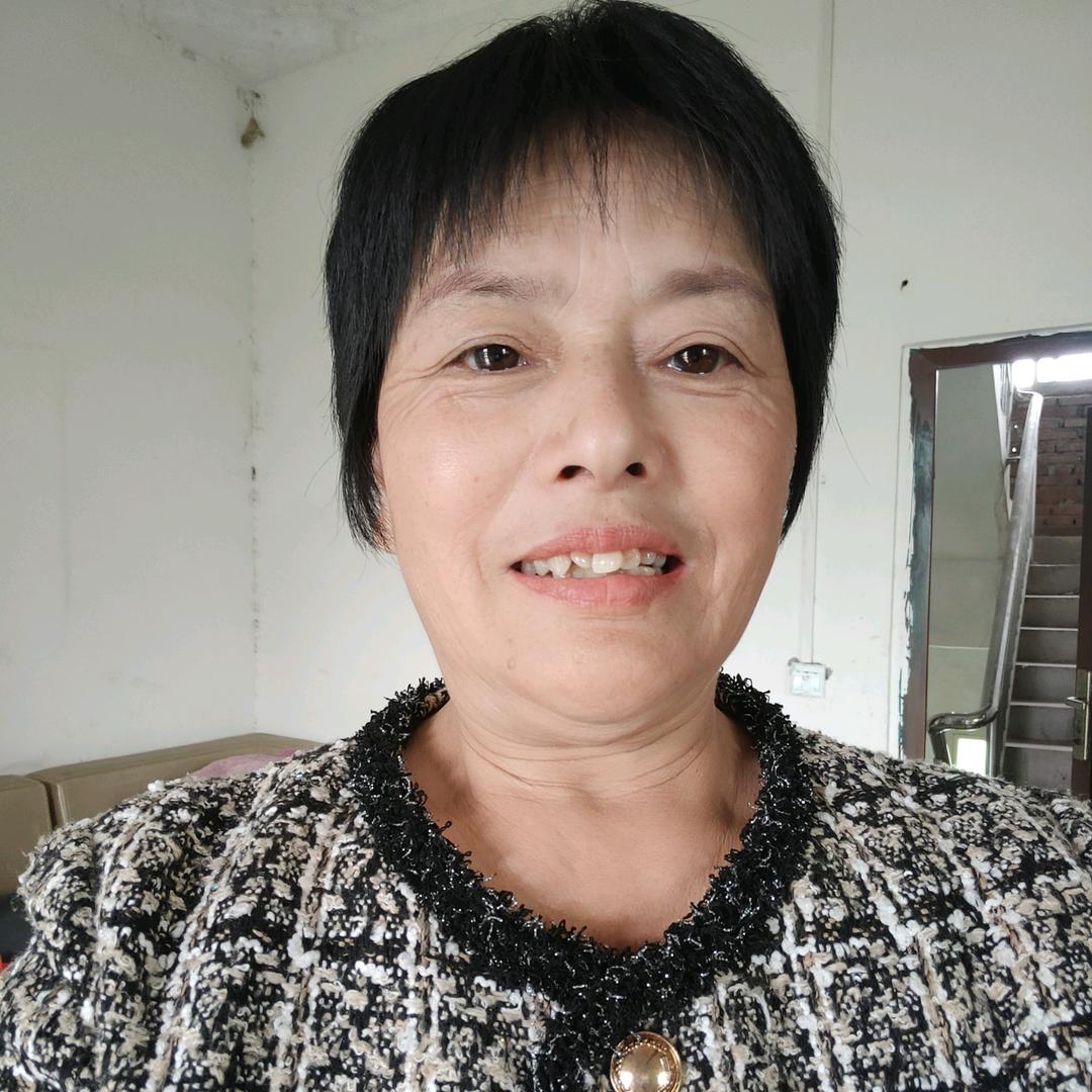 九月《上午八点十分开播》