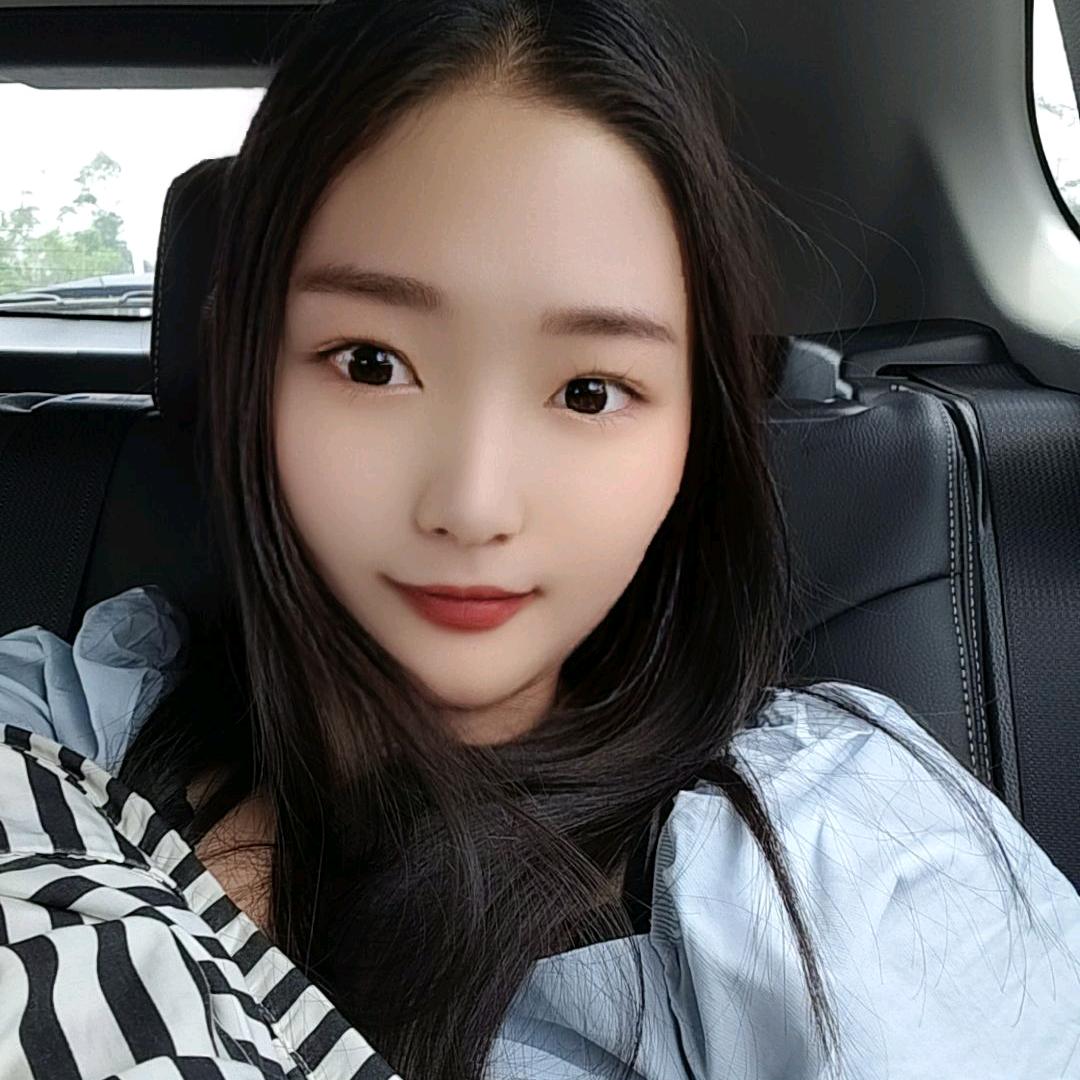 脸脸~.