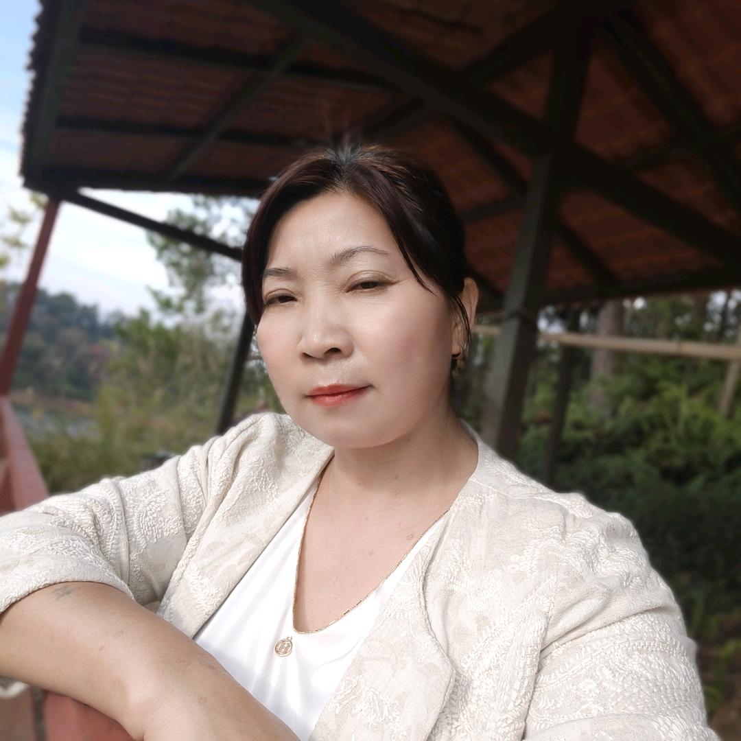 萍萍       近在咫尺