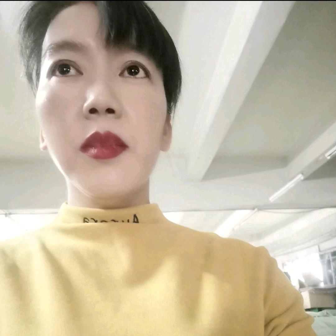 嗨啊英3休息中@嗨啊英（晚8：20开播）