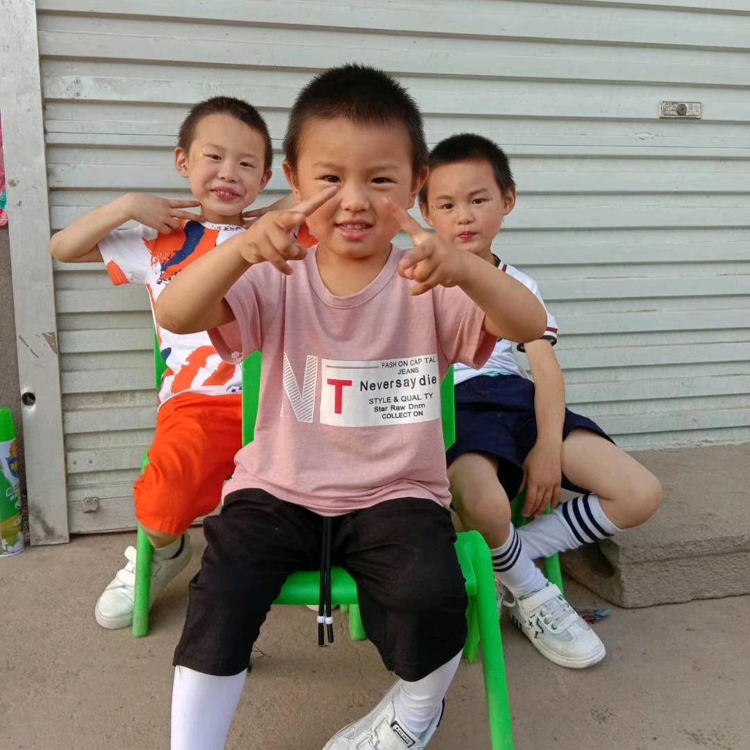 恒航铭乐（全职妈妈一拖四）