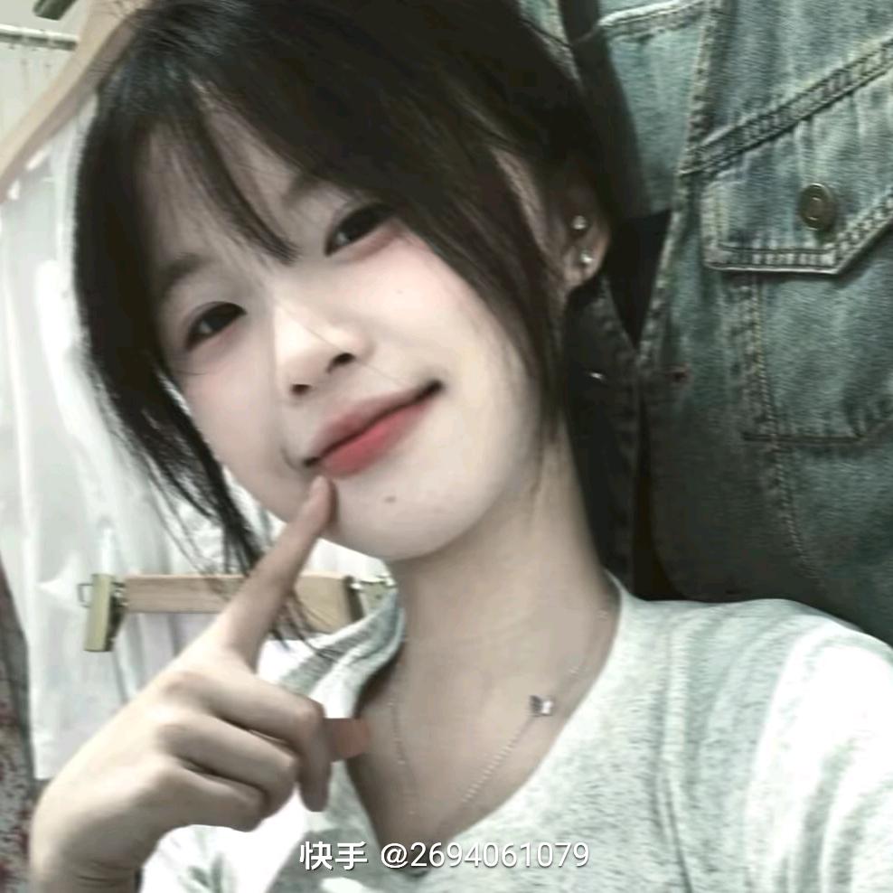 皮皮爱吃肉