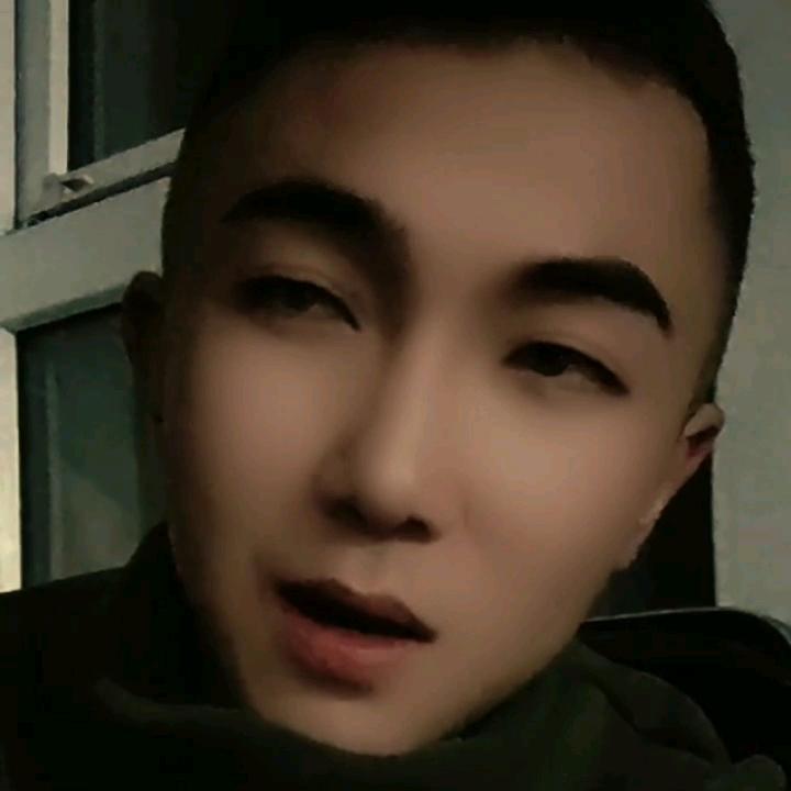 小小薛