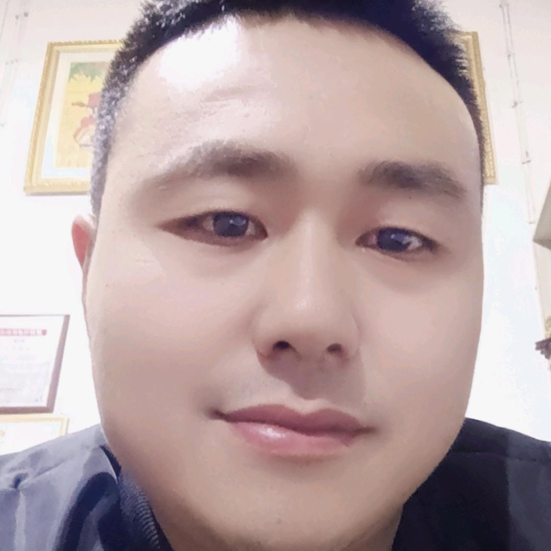 卖轮胎的小哥哥