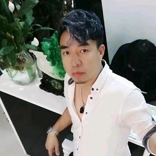 乌鲁木齐收头发的张先生 昕汇臣庭