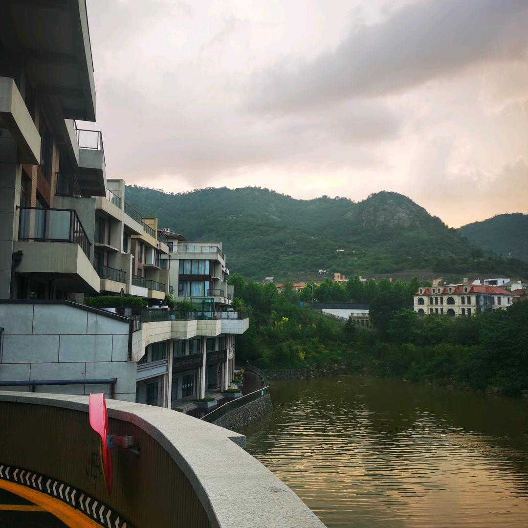 山中闲人