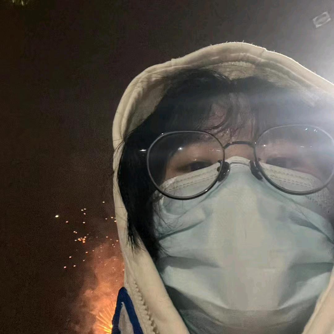 字母在墨水里泡澡