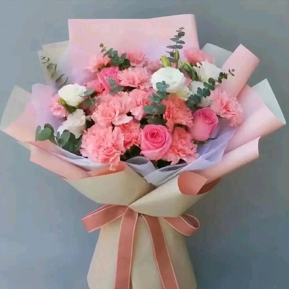 🍀微笑过后的伤🌸