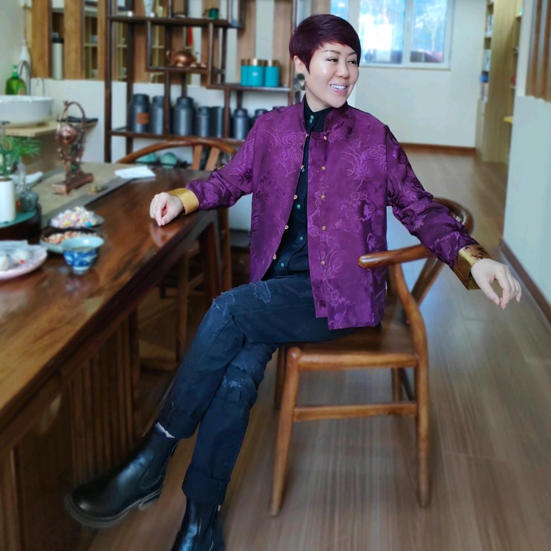 汉卿阁中式服装设计师-锦衣