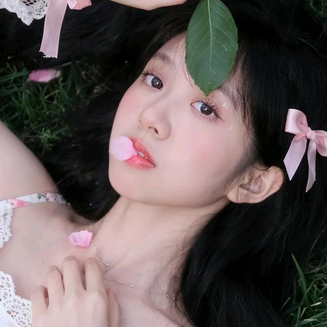 轻喃
