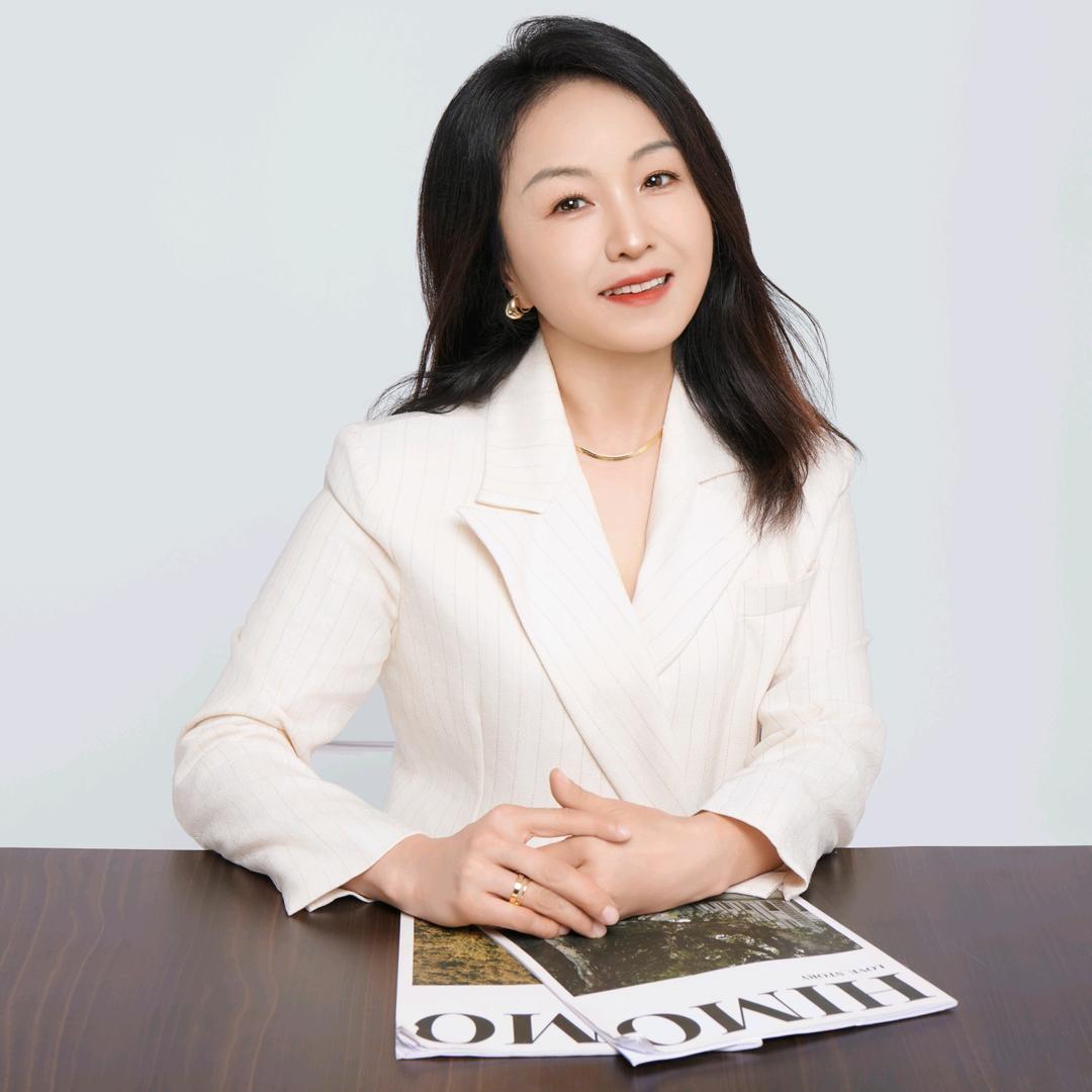 天津装修铜门楼梯逸姐