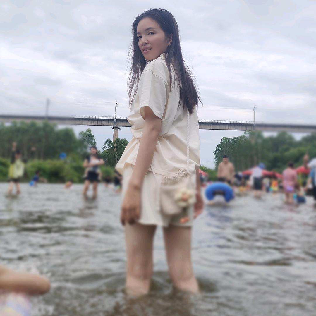 江山地产小黄呀