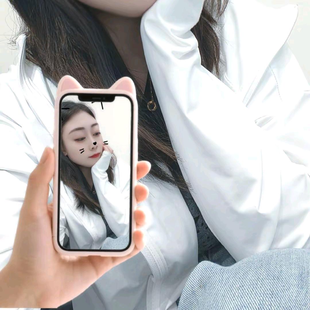 李Lෆiiೄ೨