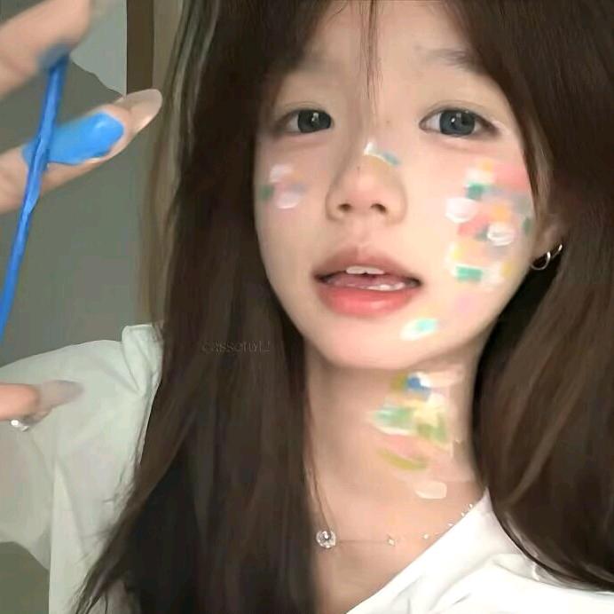 萱.
