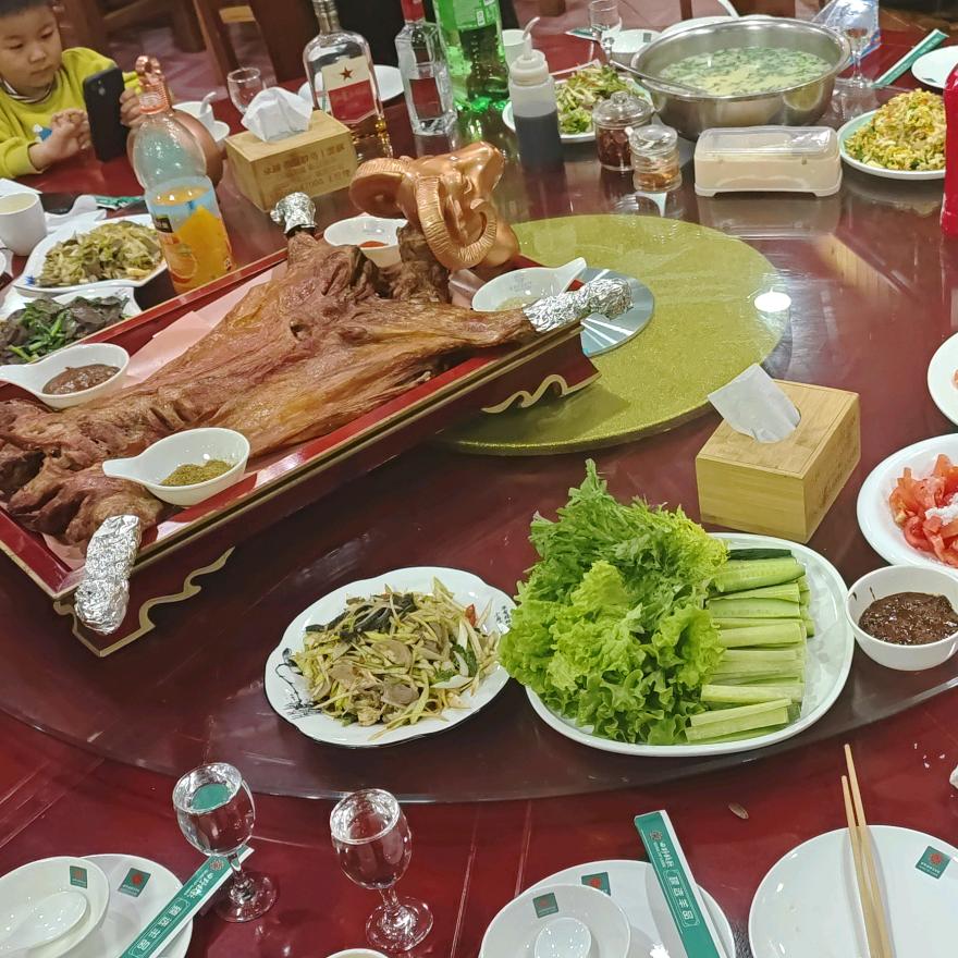 《田野牧歌》各种羊肉制作吃法生羊批发