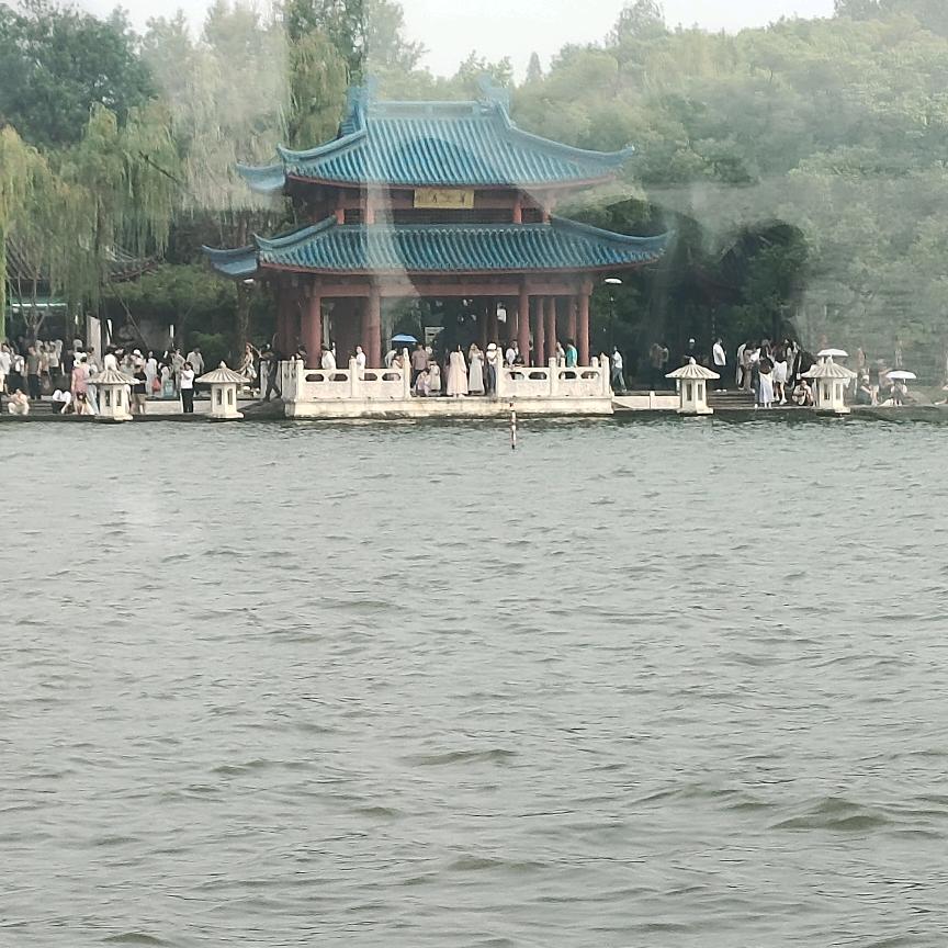 大通房产经纪人张玲利