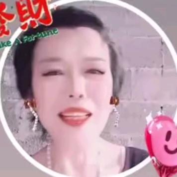 王奶奶《1点零8分》开播