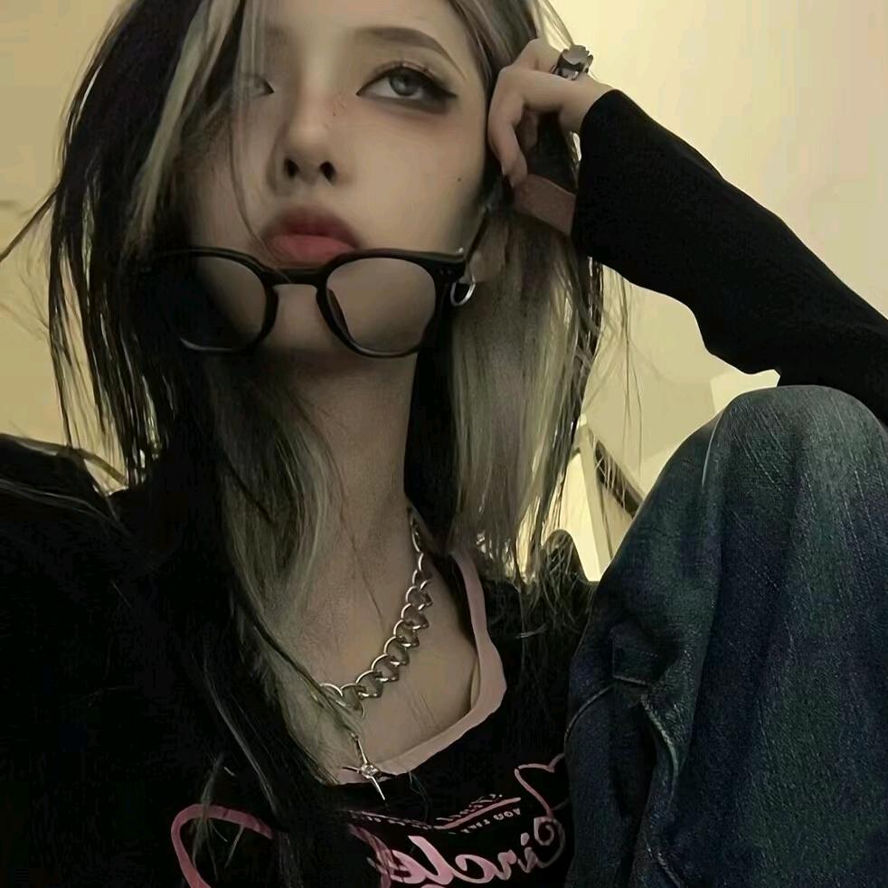 冷酷小鲨鱼*^_^*