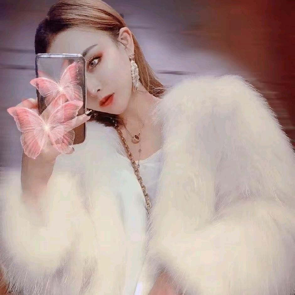 💄  ℳ  👠