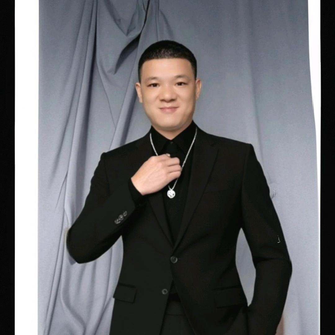 南康水灵鸟家居-软体床工厂