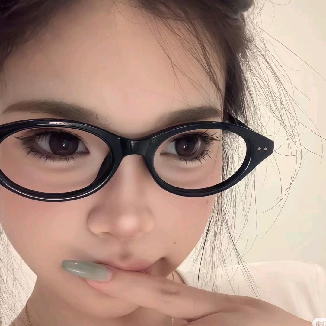 生活把这个女的变成了泼妇🍣